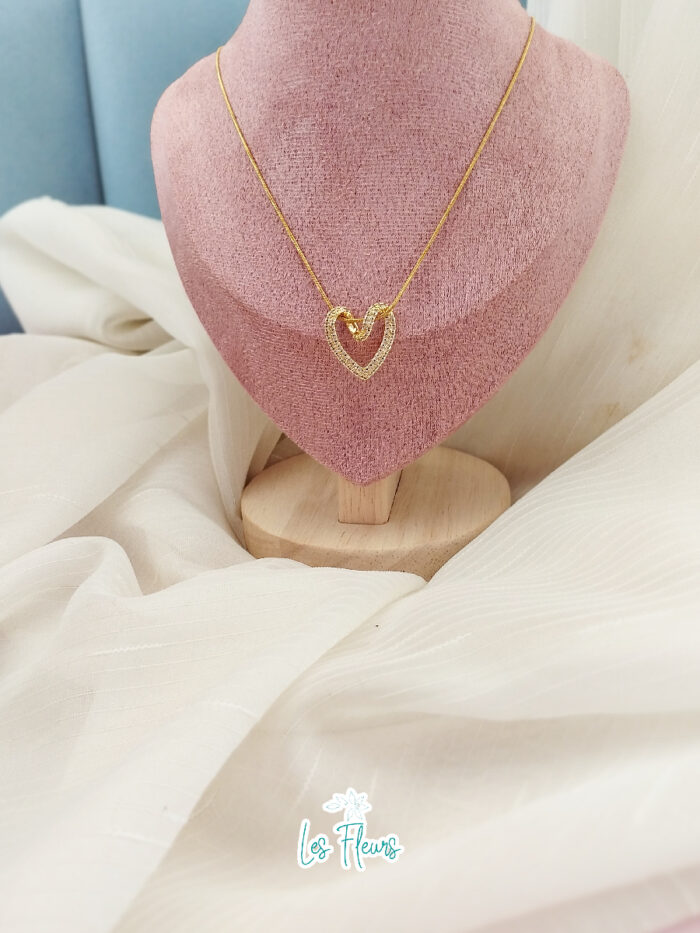 ⁦Heart Strass Necklace⁩ - الصورة ⁦2⁩